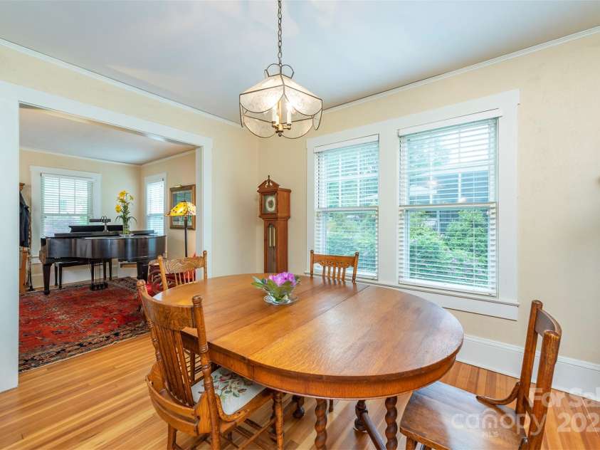 108 Connally Street, Black Mountain, NC 28711.  MLS# CAR4263384, YatesRealty ID 25876. 