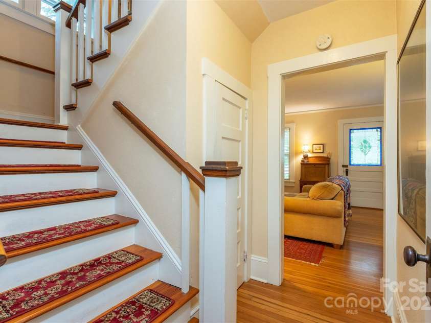 108 Connally Street, Black Mountain, NC 28711.  MLS# CAR4263384, YatesRealty ID 25876. 