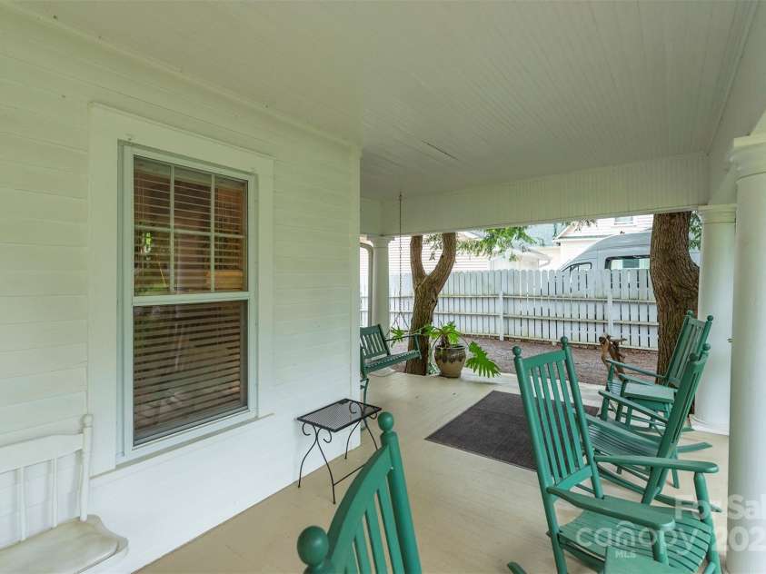 108 Connally Street, Black Mountain, NC 28711.  MLS# CAR4263384, YatesRealty ID 25876. 