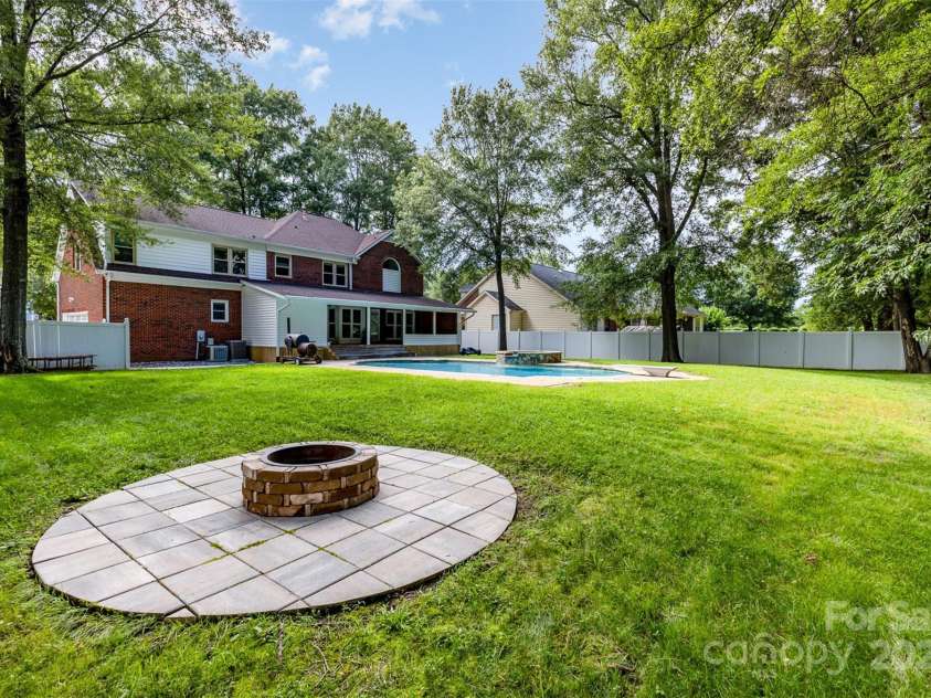3313 Blue Jay Pass, Fort Mill, SC 29708.  MLS# CAR4276857, YatesRealty ID 25877. 