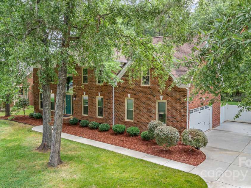 3313 Blue Jay Pass, Fort Mill, SC 29708.  MLS# CAR4276857, YatesRealty ID 25877. 