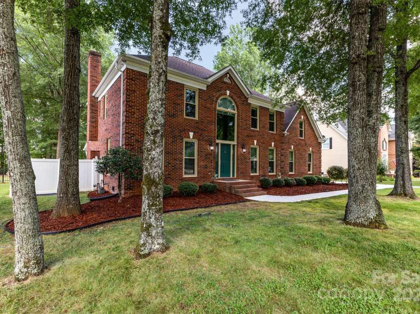 3313 Blue Jay Pass, Fort Mill, SC 29708.  MLS# CAR4276857, YatesRealty ID 25877. 