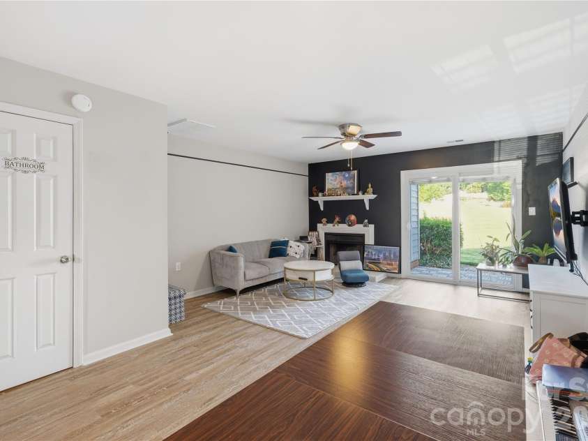 5227 Amity Springs Drive, Charlotte, NC 28212.  MLS# CAR4384877, YatesRealty ID 25878. 