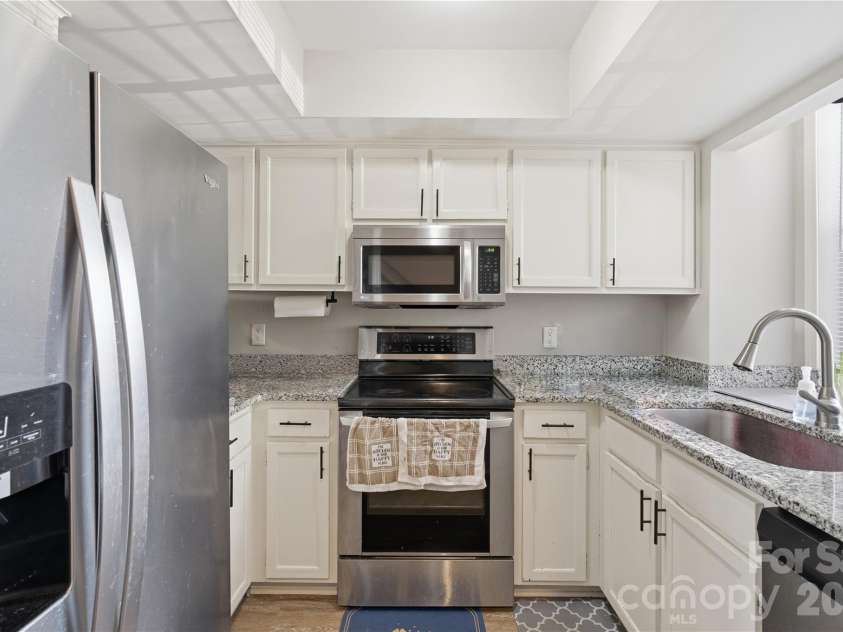 5227 Amity Springs Drive, Charlotte, NC 28212.  MLS# CAR4384877, YatesRealty ID 25878. 