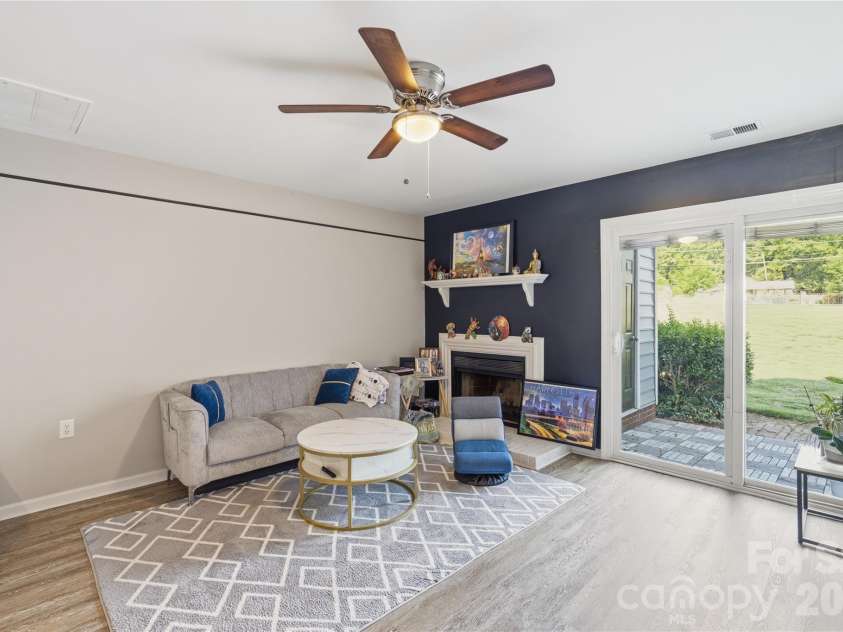 5227 Amity Springs Drive, Charlotte, NC 28212.  MLS# CAR4384877, YatesRealty ID 25878. 