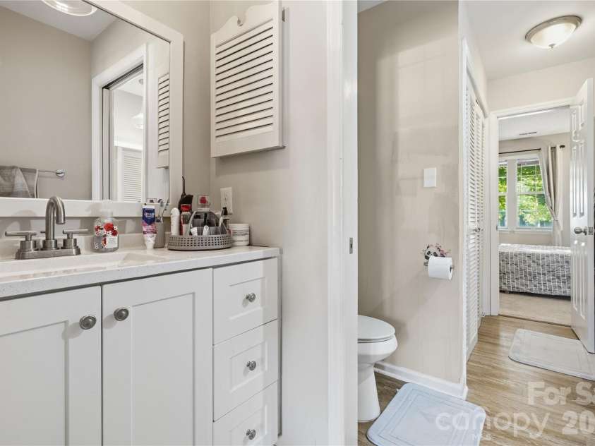 5227 Amity Springs Drive, Charlotte, NC 28212.  MLS# CAR4384877, YatesRealty ID 25878. 