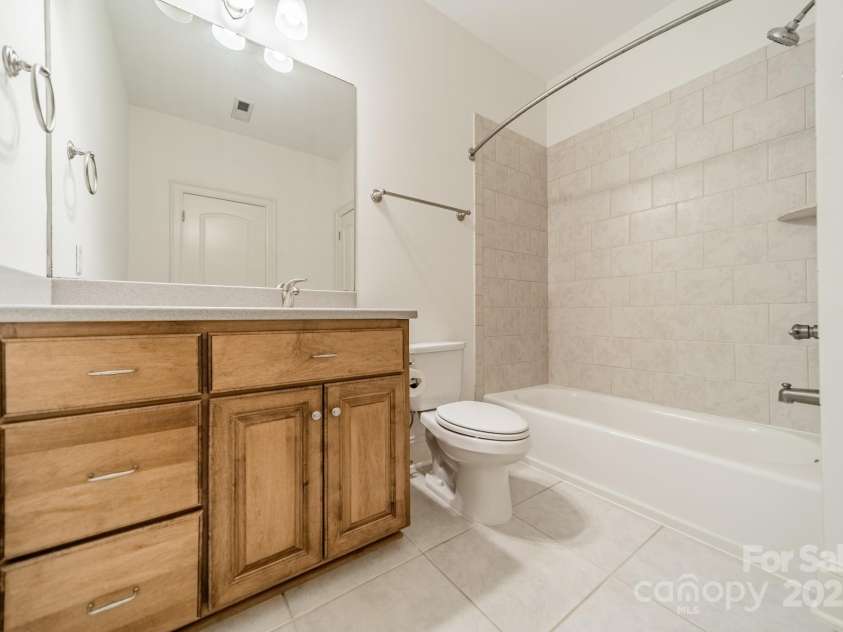 9202 Arlington Hills Drive, Mint Hill, NC 28227.  MLS# CAR4262986, YatesRealty ID 25878. Bathroom 2