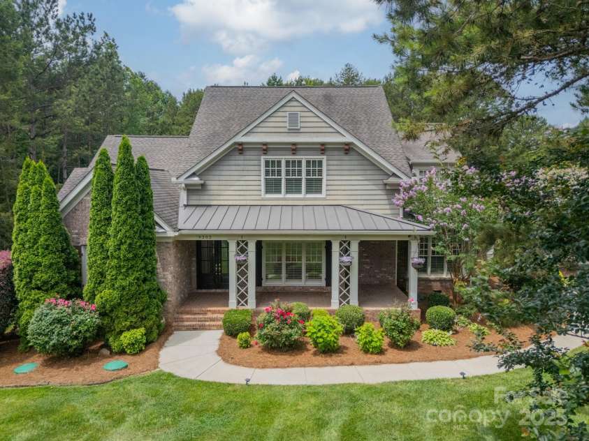 9202 Arlington Hills Drive, Mint Hill, NC 28227.  MLS# CAR4262986, YatesRealty ID 25878. Front Exterior