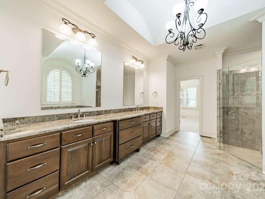 9202 Arlington Hills Drive, Mint Hill, NC 28227.  MLS# CAR4262986, YatesRealty ID 25878. Primary Bathroom