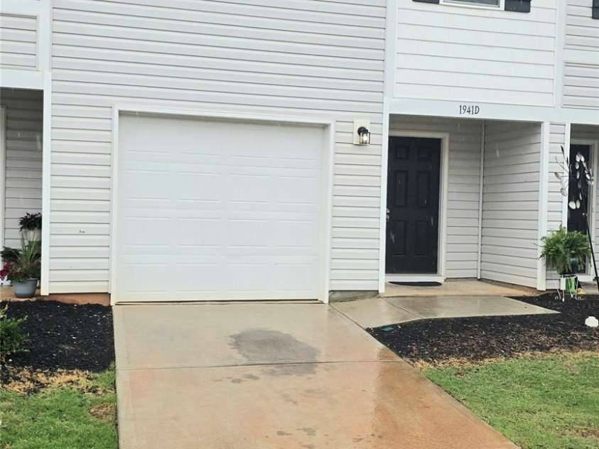 1941 Tranquility Circle, Newton, NC 28658.  MLS# CAR4385320, YatesRealty ID 25879. 