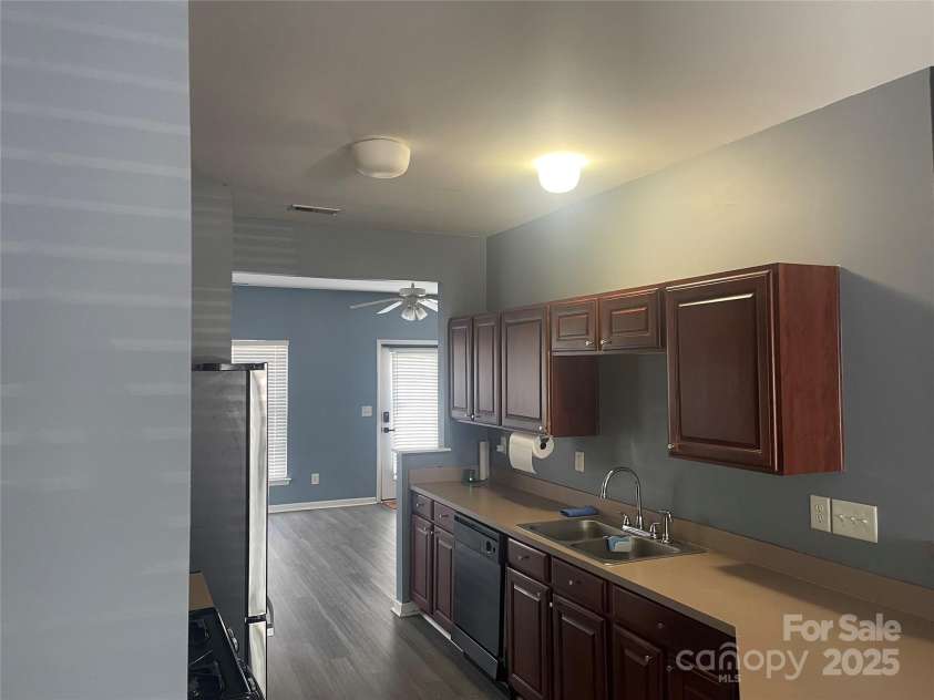 7125 Flying Scotsman Drive, Charlotte, NC 28213.  MLS# CAR4277499, YatesRealty ID 25879. 