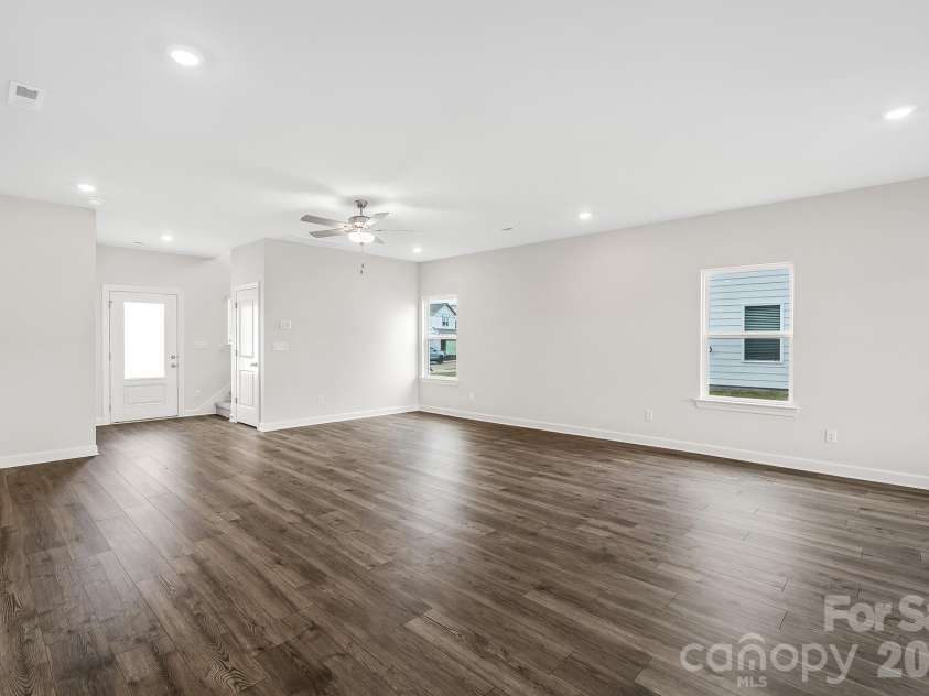 4137 Bolo Drive, Charlotte, NC 28215.  MLS# CAR4349295, YatesRealty ID 2588. Digital Image Similar
