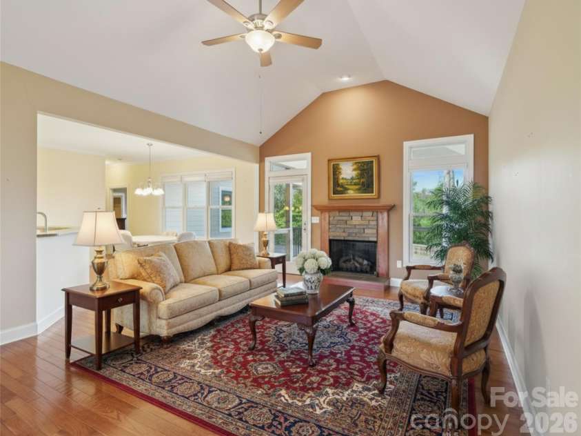 959 Silverglen Way, Hendersonville, NC 28792.  MLS# CAR4326681, YatesRealty ID 2588. 