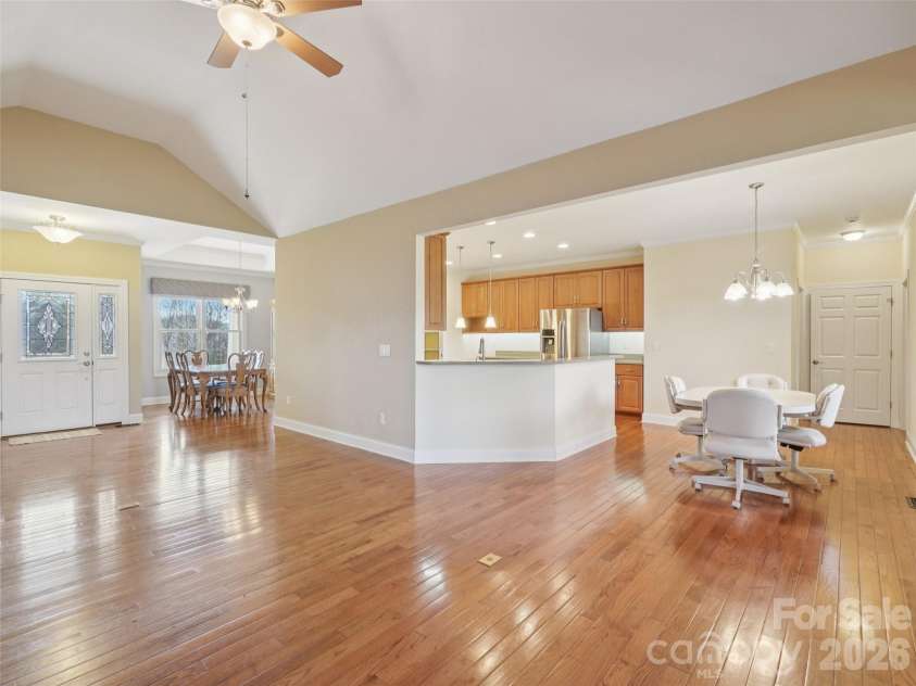 959 Silverglen Way, Hendersonville, NC 28792.  MLS# CAR4326681, YatesRealty ID 2588. 