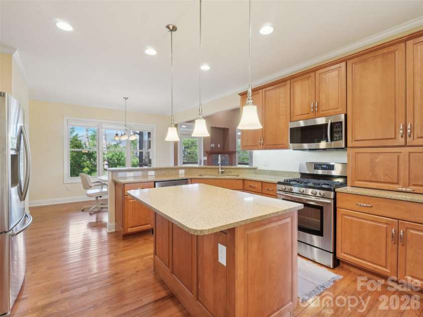 959 Silverglen Way, Hendersonville, NC 28792.  MLS# CAR4326681, YatesRealty ID 2588. 