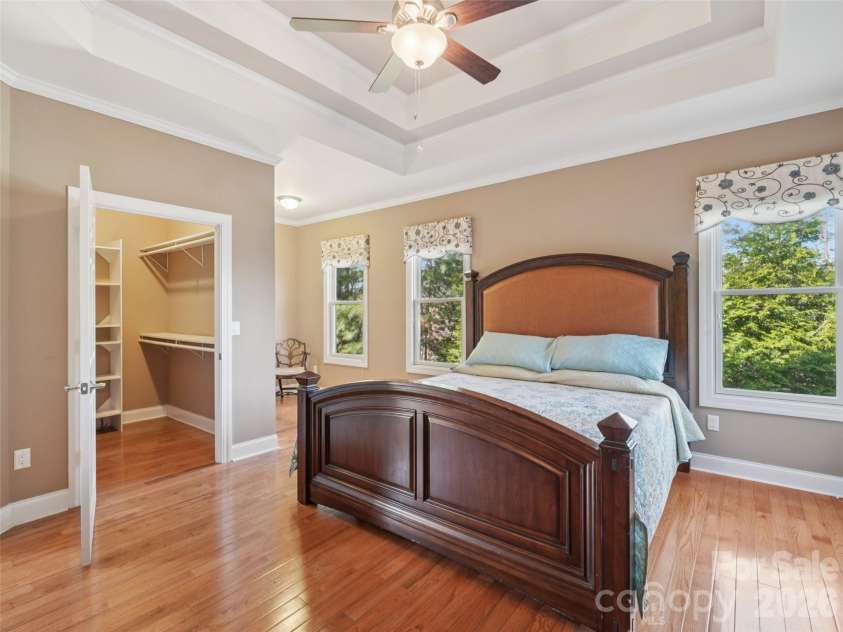 959 Silverglen Way, Hendersonville, NC 28792.  MLS# CAR4326681, YatesRealty ID 2588. 