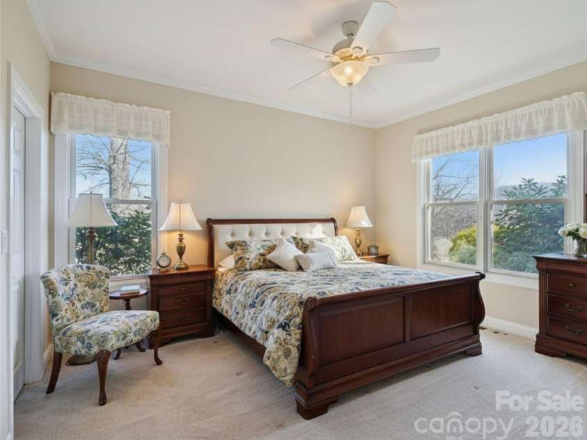 959 Silverglen Way, Hendersonville, NC 28792.  MLS# CAR4326681, YatesRealty ID 2588. 