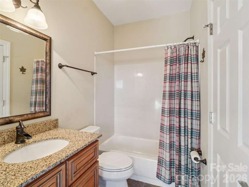 959 Silverglen Way, Hendersonville, NC 28792.  MLS# CAR4326681, YatesRealty ID 2588. 