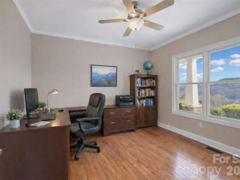 959 Silverglen Way, Hendersonville, NC 28792.  MLS# CAR4326681, YatesRealty ID 2588. 