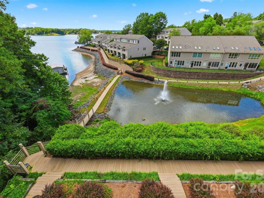 14614 Waterside Drive, Charlotte, NC 28278.  MLS# CAR4368572, YatesRealty ID 25880. 
