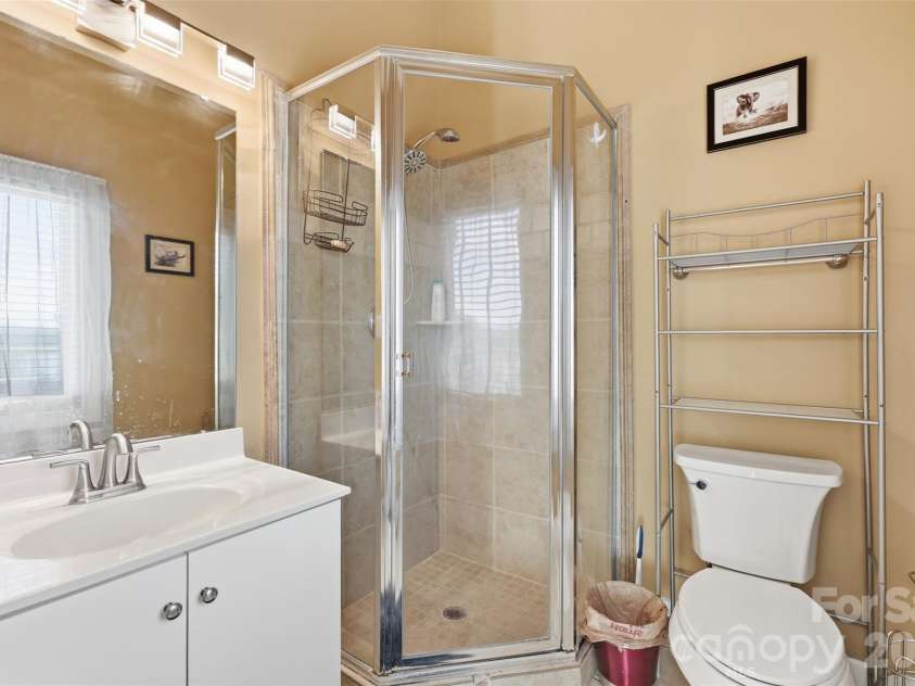 14614 Waterside Drive, Charlotte, NC 28278.  MLS# CAR4368572, YatesRealty ID 25880. 