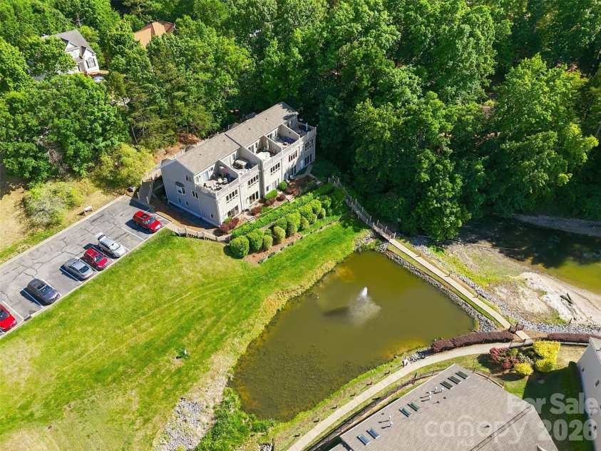 14614 Waterside Drive, Charlotte, NC 28278.  MLS# CAR4368572, YatesRealty ID 25880. 