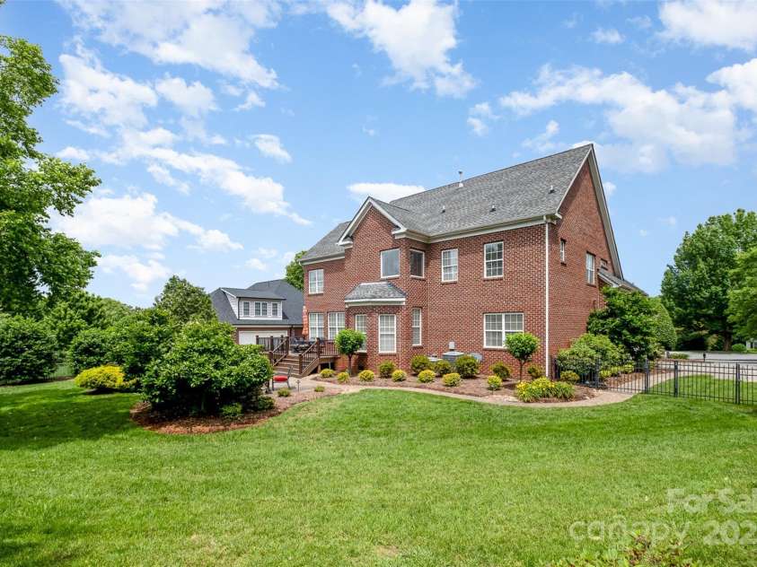 8962 Landsdowne Avenue, Harrisburg, NC 28075.  MLS# CAR4256295, YatesRealty ID 25880. 