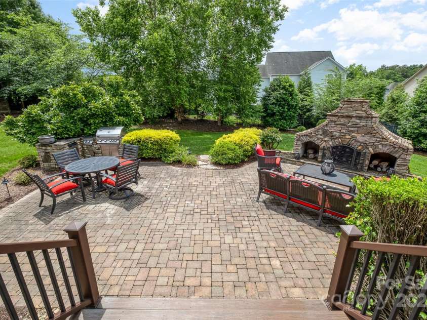 8962 Landsdowne Avenue, Harrisburg, NC 28075.  MLS# CAR4256295, YatesRealty ID 25880. 