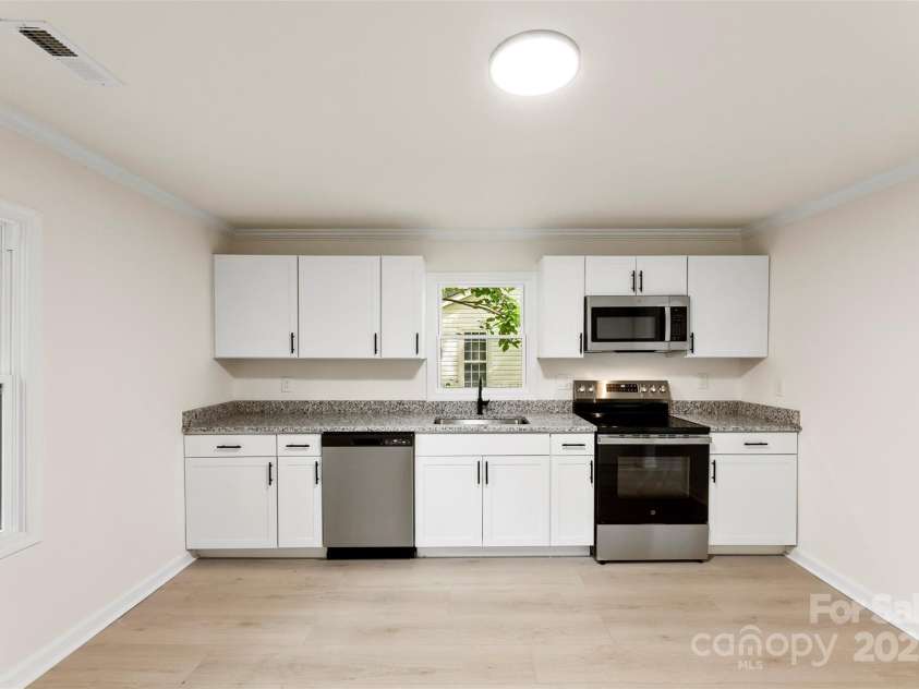 1155 Cedar Grove Lane, Rock Hill, SC 29732.  MLS# CAR4259941, YatesRealty ID 25881. 