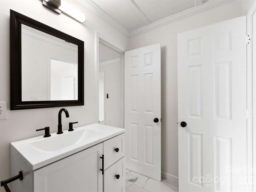 1155 Cedar Grove Lane, Rock Hill, SC 29732.  MLS# CAR4259941, YatesRealty ID 25881. 