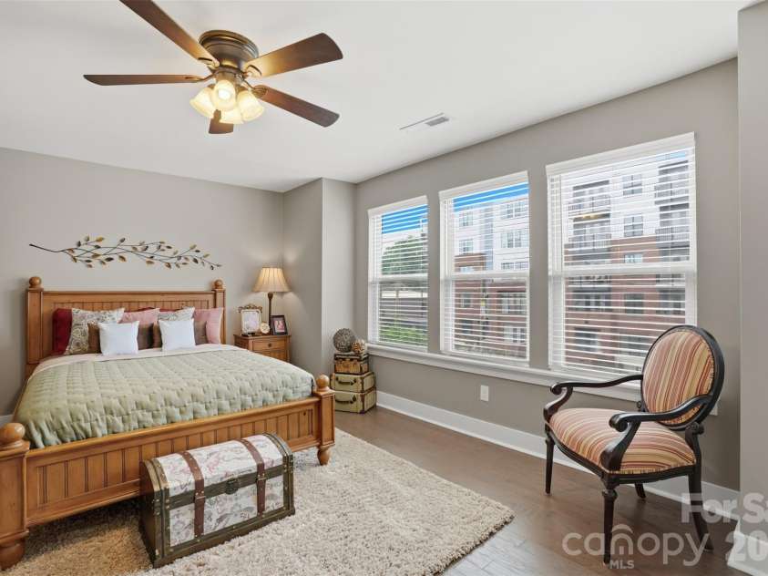 18017 Nolita Lane, Charlotte, NC 28204.  MLS# CAR4369250, YatesRealty ID 25882. 