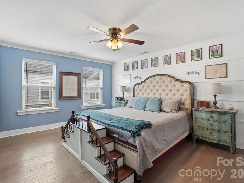 18017 Nolita Lane, Charlotte, NC 28204.  MLS# CAR4369250, YatesRealty ID 25882. 