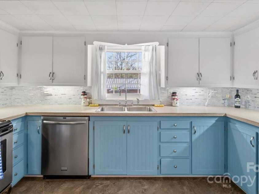 622 Turrentine Church Road, Mocksville, NC 27028.  MLS# CAR4240557, YatesRealty ID 25882. 