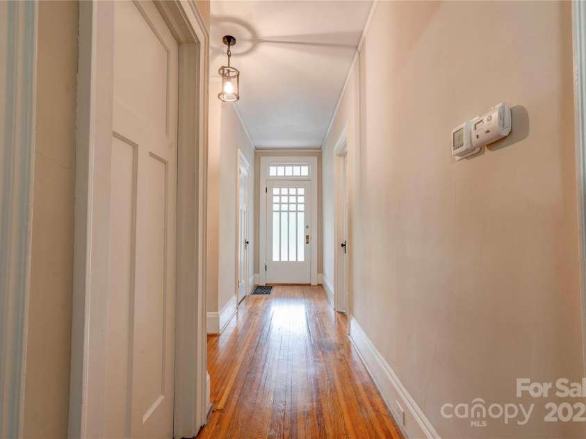 1217 York Street, Gastonia, NC 28052.  MLS# CAR4273651, YatesRealty ID 25883. 
