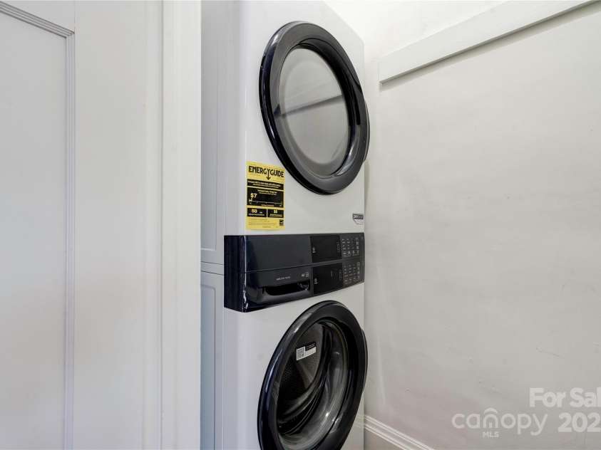 1217 York Street, Gastonia, NC 28052.  MLS# CAR4273651, YatesRealty ID 25883. Laundry room - main level
