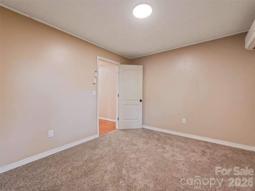 157 Highland Terrace, Clyde, NC 28721.  MLS# CAR4384320, YatesRealty ID 25883. 