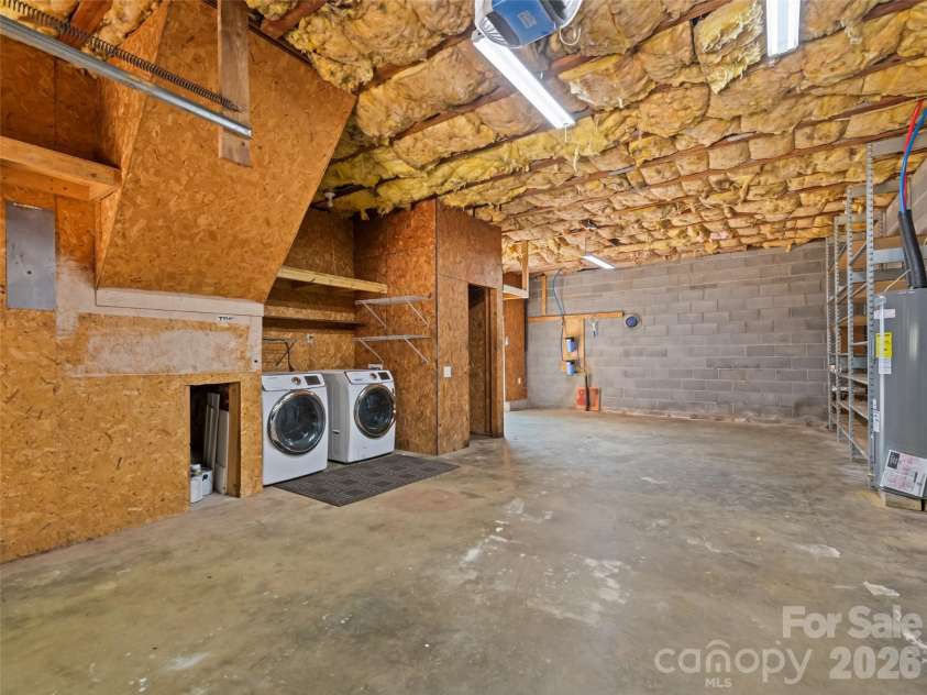 157 Highland Terrace, Clyde, NC 28721.  MLS# CAR4384320, YatesRealty ID 25883. 