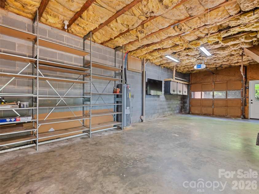 157 Highland Terrace, Clyde, NC 28721.  MLS# CAR4384320, YatesRealty ID 25883. 