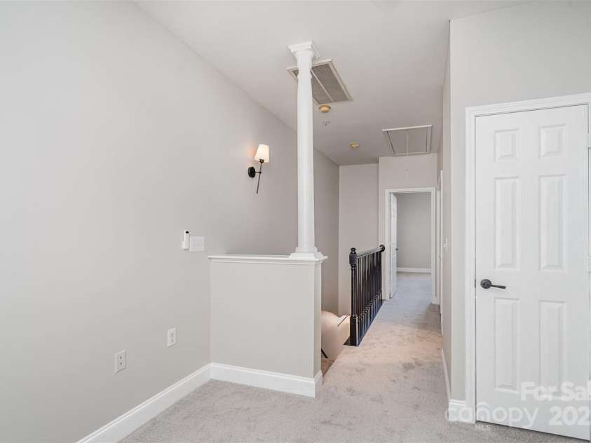 14247 Richmond Park Avenue, Charlotte, NC 28277.  MLS# CAR4280603, YatesRealty ID 25884. View from loft to hall