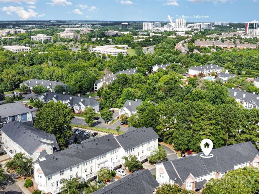 14247 Richmond Park Avenue, Charlotte, NC 28277.  MLS# CAR4280603, YatesRealty ID 25884. Walking distance to the Bowl