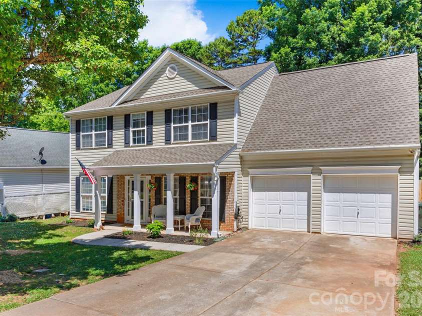570 Saddlebrook Drive, Rock Hill, SC 29730.  MLS# CAR4384416, YatesRealty ID 25884. 