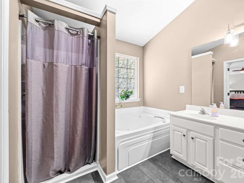 570 Saddlebrook Drive, Rock Hill, SC 29730.  MLS# CAR4384416, YatesRealty ID 25884. 