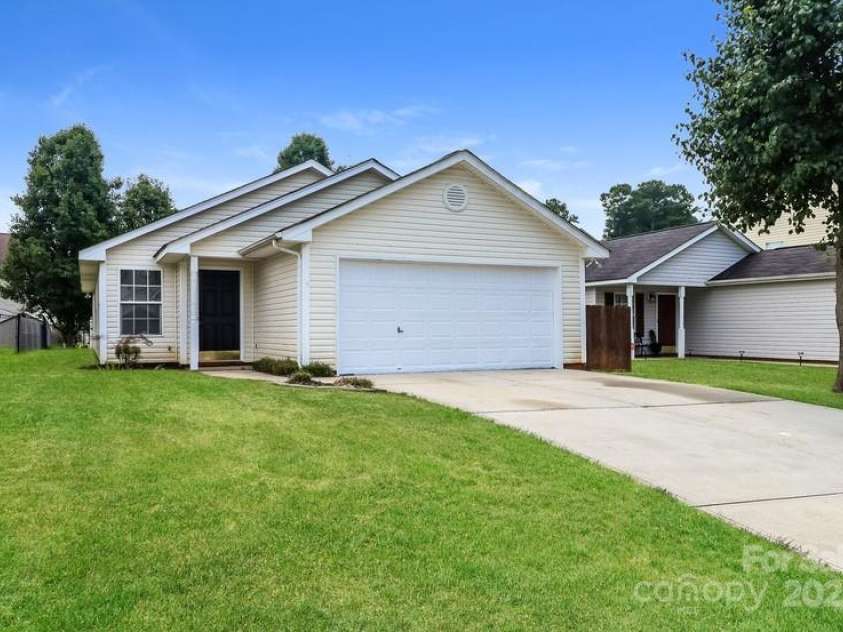 1628 Sandpiper Drive, Rock Hill, SC 29732.  MLS# CAR4275510, YatesRealty ID 25885. 