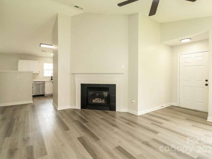 1628 Sandpiper Drive, Rock Hill, SC 29732.  MLS# CAR4275510, YatesRealty ID 25885. 