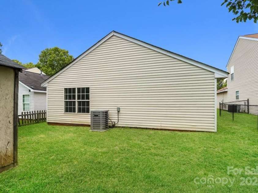 1628 Sandpiper Drive, Rock Hill, SC 29732.  MLS# CAR4275510, YatesRealty ID 25885. 