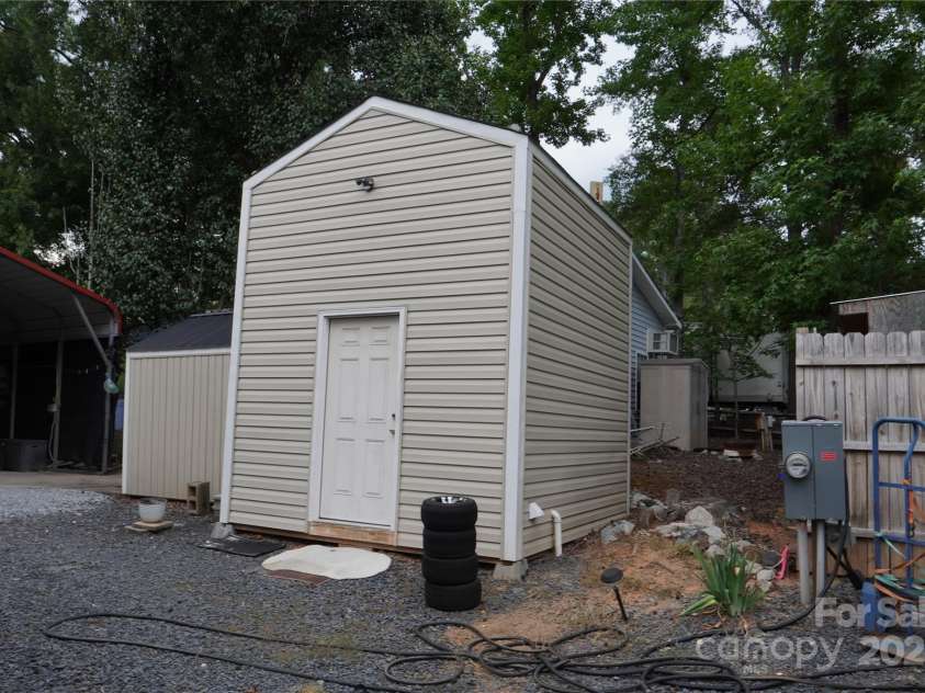 114 Redwood Trail, Mount Gilead, NC 27306.  MLS# CAR4276031, YatesRealty ID 25886. 