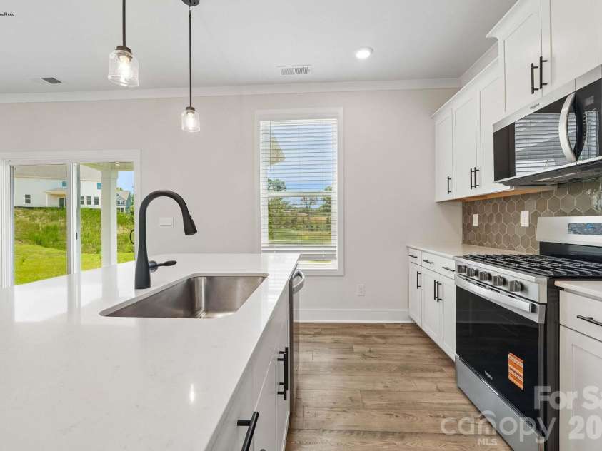 4181 Round Table Drive, Gastonia, NC 28056.  MLS# CAR4386083, YatesRealty ID 25886. 