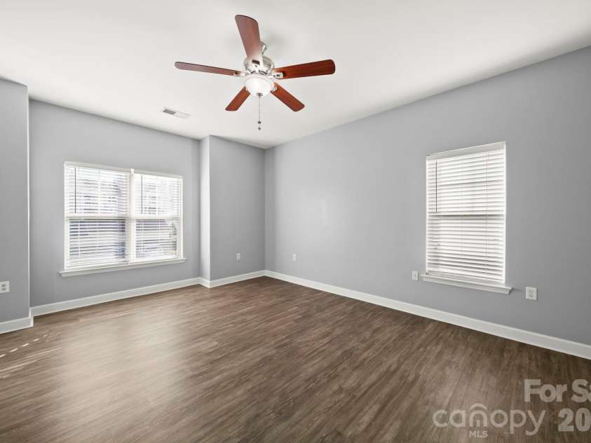 17113 Doe Valley Court, Cornelius, NC 28031.  MLS# CAR4331487, YatesRealty ID 25888. Huge Primary Suite