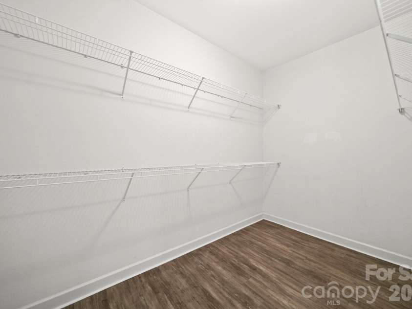 17113 Doe Valley Court, Cornelius, NC 28031.  MLS# CAR4331487, YatesRealty ID 25888. Primary Closet