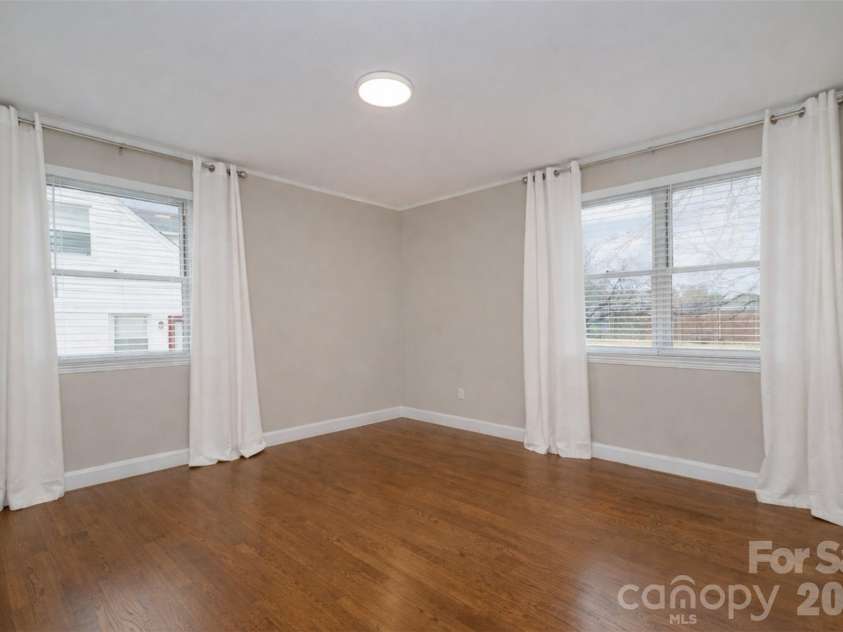 3231 Eastwood Drive, Charlotte, NC 28205.  MLS# CAR4379099, YatesRealty ID 25889. Primary bedroom 